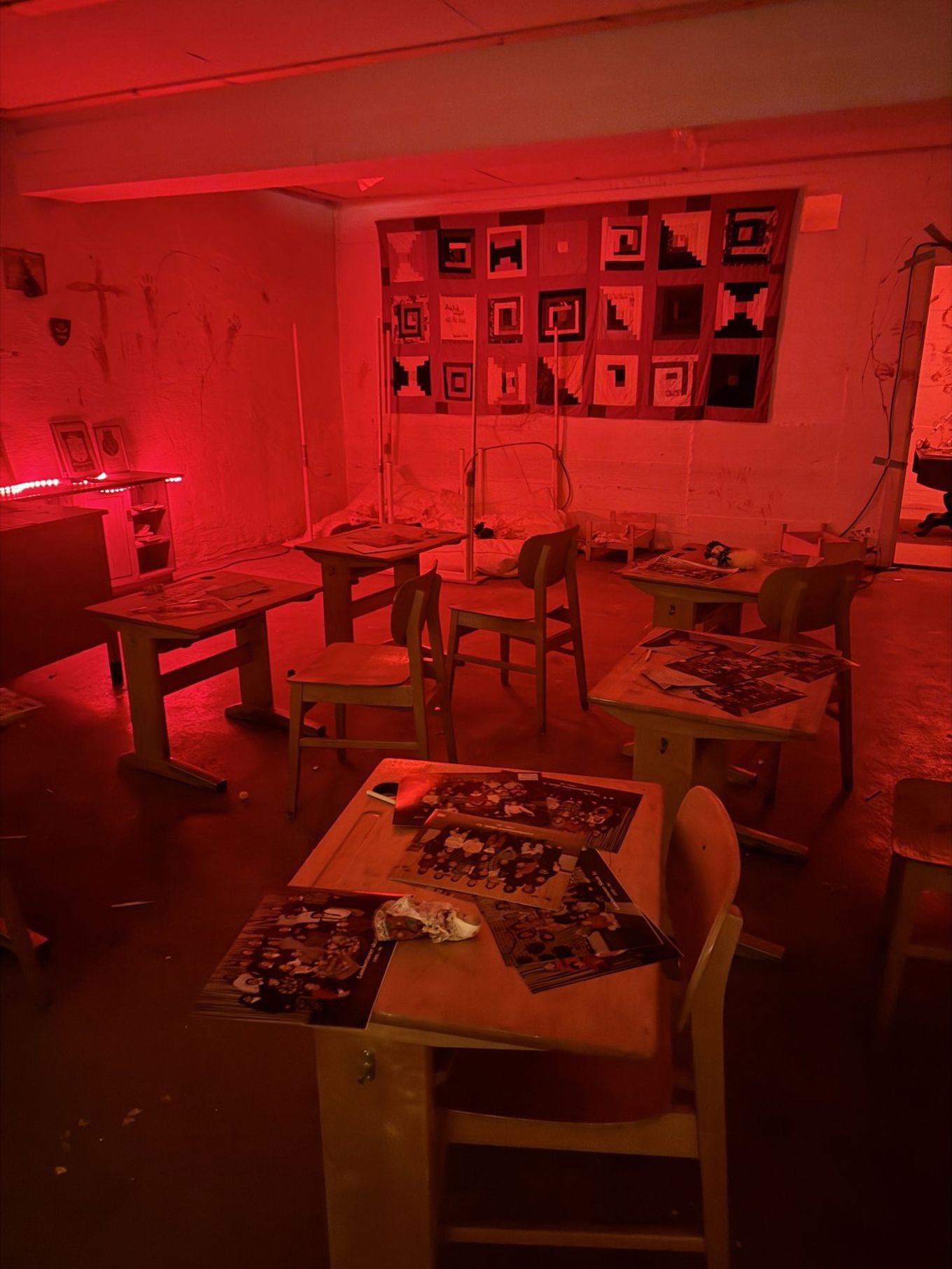 Foto: Maiken Styrmoe Westgaard et rom med bord og stoler